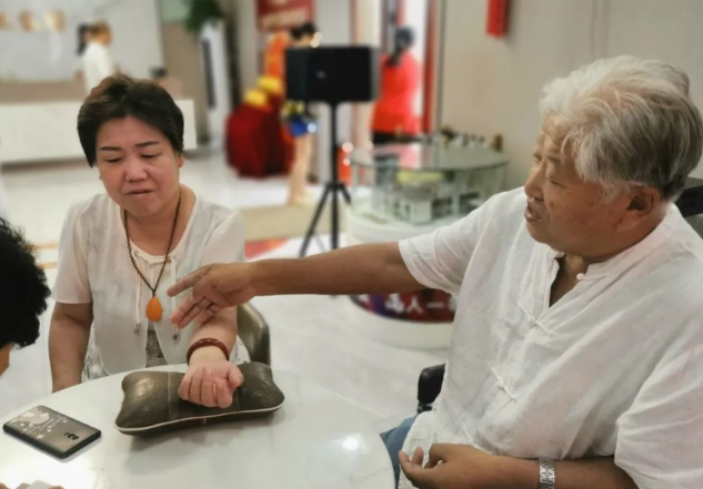 壹号公馆 | 爱在宏宇 健康同行，...